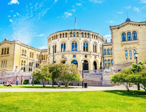 El plan noruego de apoyo estatal a las organizaciones religiosas y de posturas vitales está en proceso de reforma.